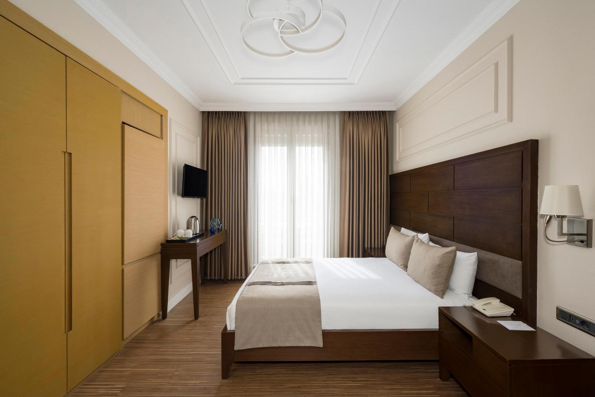 Continental Hotel Pera Istanbul Rum bild