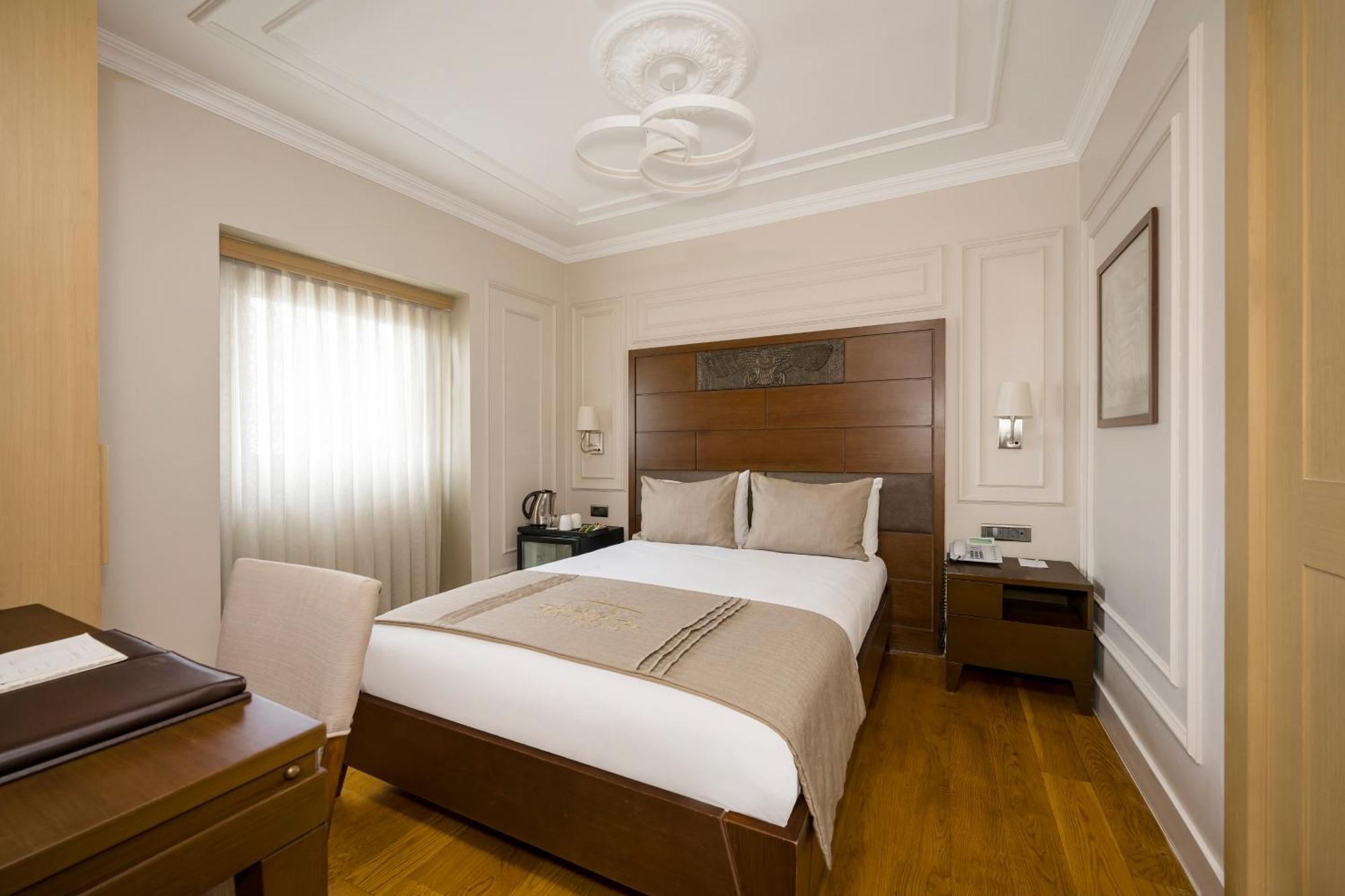 Continental Hotel Pera Istanbul Rum bild
